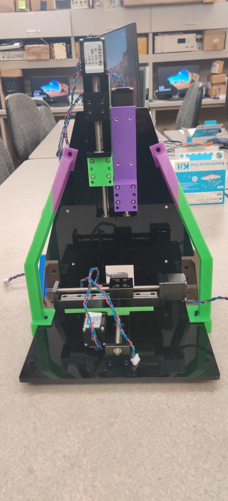 Multi-tool and multi-nozzle bioprinter prototype